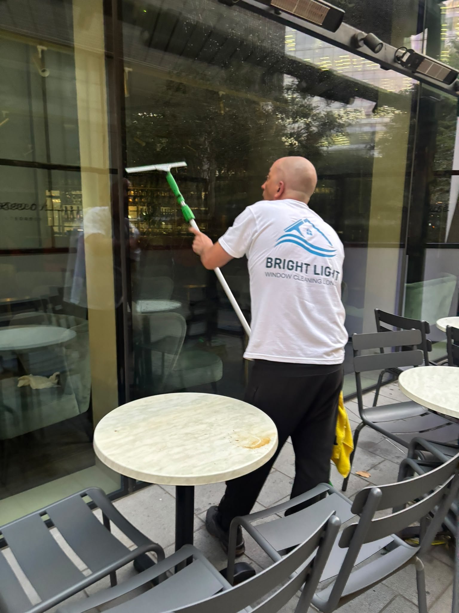Bright Light Window Cleaning London cleaning large commercial glazing at Prosecco House